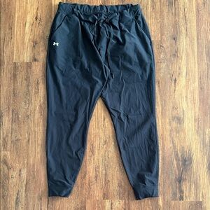 Under Armour Women’s Black Jogger Pants